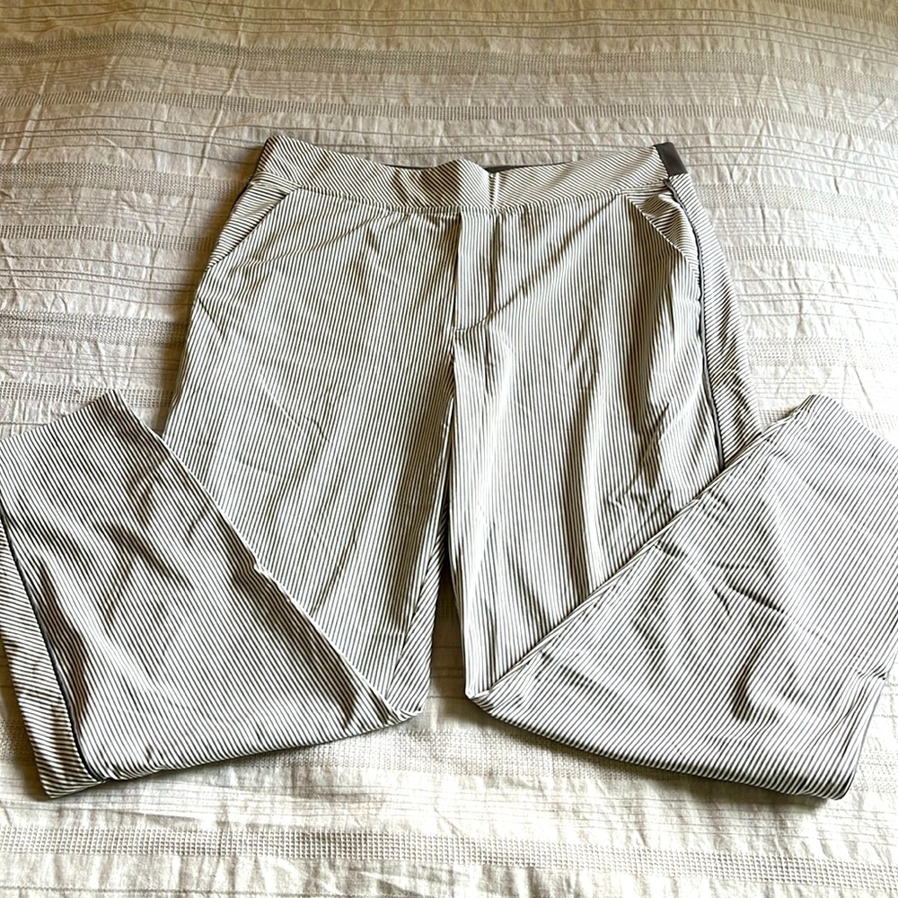 Women’s Athleta Brooklyn Striped Pants, size 14, taupe/grey and off white, EUC